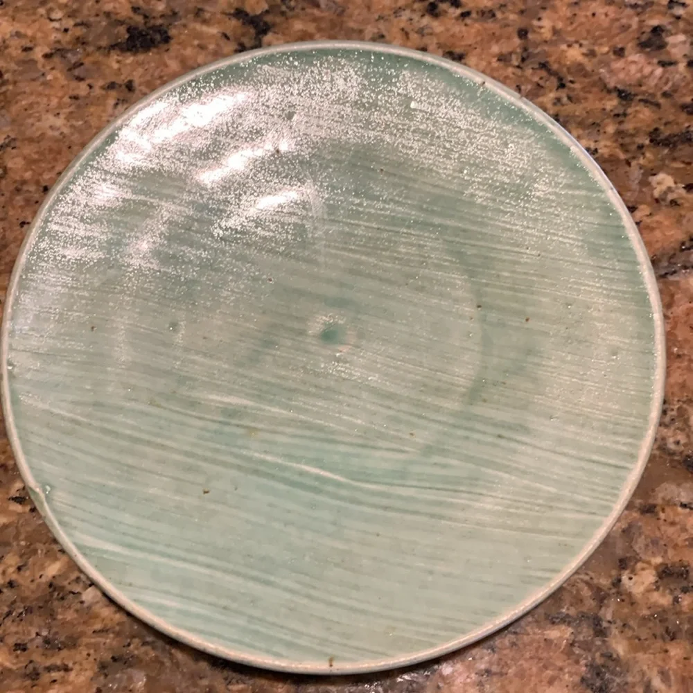 N/A pottery plates